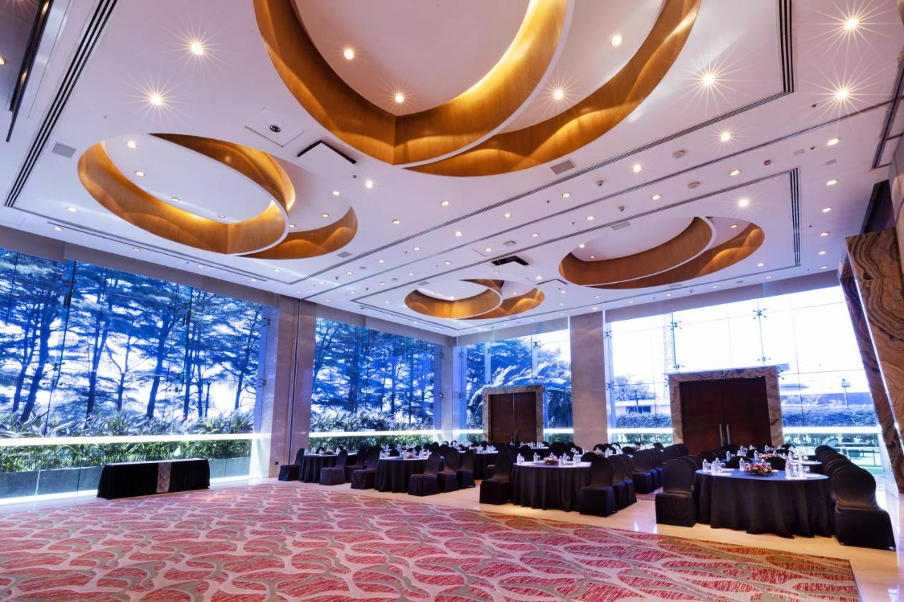 Courtyard By Marriott Pune Chākan מראה חיצוני תמונה