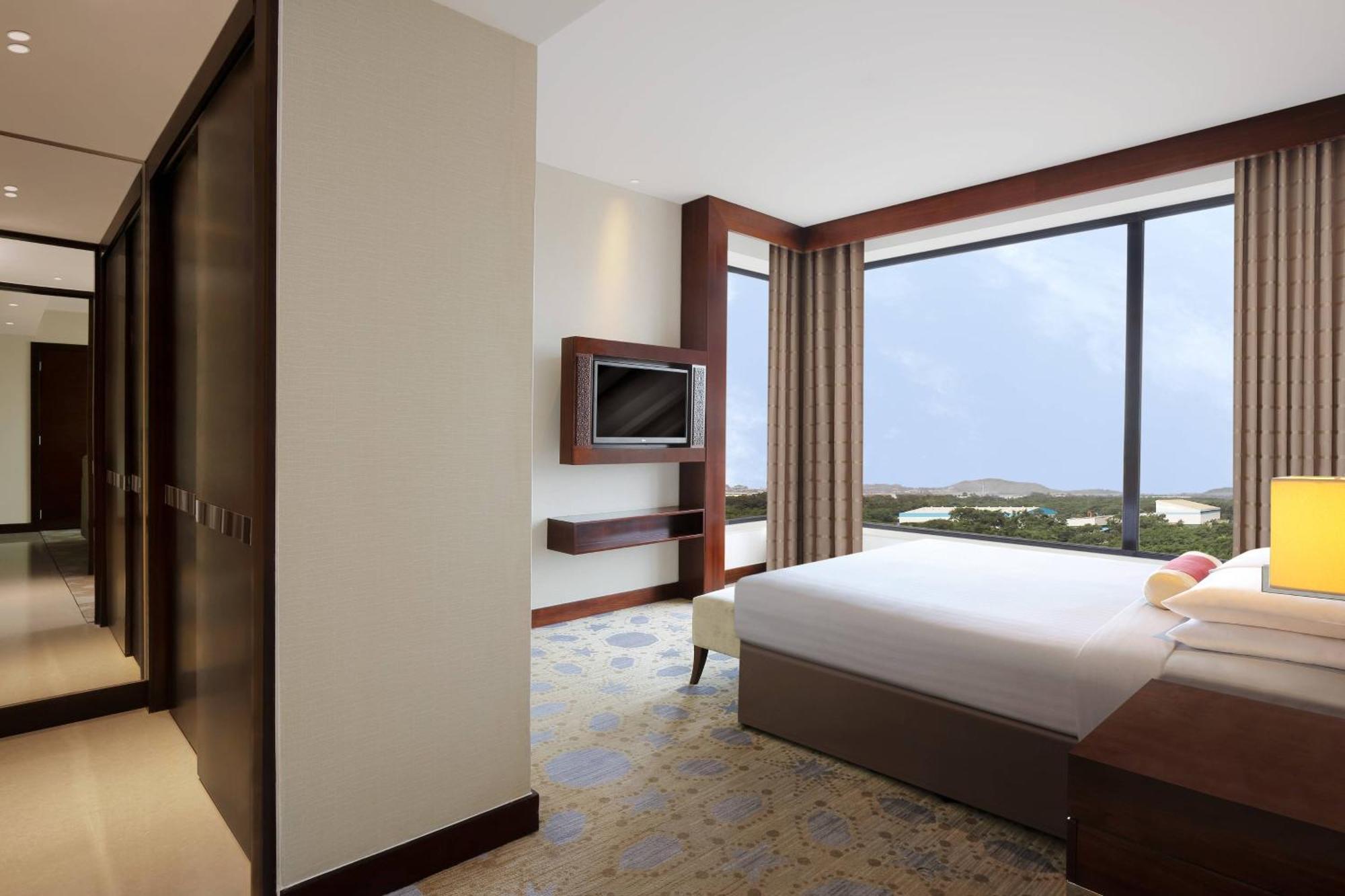 Courtyard By Marriott Pune Chākan מראה חיצוני תמונה